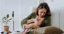 Stire din Sănătate : Alăptarea la sân a bebelușilor le asigură o creștere armonioasă