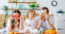 Stire din Sănătate : O alimentaţie sănătoasă nu înseamnă neapărat fără fast-food. Mâncați ce trebuie!