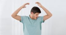 Stire din Sănătate : Alimente și băuturi care te fac să transpiri excesiv și să miroși urât