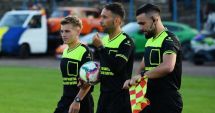 Stire din Sport : Caz incredibil la Constanţa. Doi arbitri au fost suspendaţi definitiv pentru că au participat la un meci caritabil