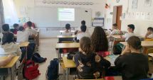 Stire din Cultură-Educație : Adio burse, bun venit criză! Elevii plătesc nota guvernului