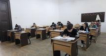 Stire din Cultură-Educație : Peste 100 de elevi pasionați de chimie au participat la Concursul "Sorin Roșca"