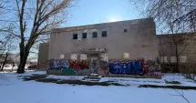 Stire din Social : Ruina care sperie un cartier întreg! Fosta Creșă nr. 6 de pe Aleea Topolog, uitată de autorități