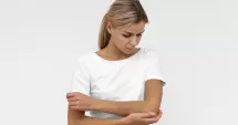 Stire din Sănătate : Îmbunătățiți-vă calitatea vieții! Remedii eficiente pentru dermatita atopică