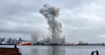 Stire din Eveniment : Cine apără România? Autoritățile pasează „pisica“ după explozia dronei din portul Constanța