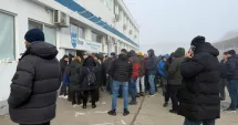 Stire din Social : Angajații CT BUS mută protestul în fața Primăriei Constanța! „Nu vrem să mai fim ignorați”