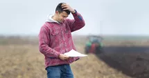 Stire din Economie : Fermierii, revoltați de impozitul pe terenuri