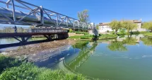 Stire din Social : Miros greu, animale moarte și gunoaie! Canalul din Satul de Vacanță, focar de infecție