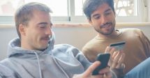 Stire din Eveniment : S-au bucurat degeaba că au găsit un card! Prinși imediat, au fost condamnați pentru fraudă