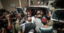 Stire din Actualitate : Un atac israelian a ucis două persoane în singura biserică catolică din Gaza
