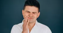 Stire din Sănătate : Protejați-vă gingiile și preveniți sensibilitatea dentară! Preveniți complicațiile!