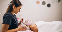 Stire din Sănătate : Tratamente faciale care nu lasă timpul să-şi pună amprenta pe chipurile noastre