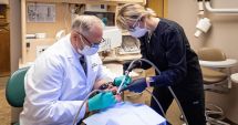 Stire din Sănătate : Afectarea măselelor de minte duce la complicaţii gingivale