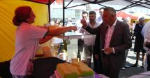 Stire din Economie : Ministrul Agriculturii, mai aproape de fermierii din Dobrogea! A fost inaugurată piața de producători locali