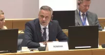 Stire din Economie : Cel mai mare acord de liber schimb al UE merge mai departe, pe fondul temerilor fermierilor