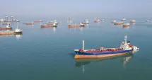 Stire din Economie : Navigatori români, blocați în zona de război din Iran. „Unii sunt pe vapoare, alții prin aeroporturi“