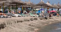 Stire din Social : Muntele de la… Marea Neagră! Vacanță cu obstacole, pe plajele din sudul litoralului