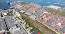Stire din Economie : Transportul naval, în criză. Cine plătește factura conflictului?