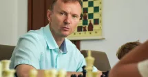 Stire din Sport : CSM Constanța se desparte de antrenorul de șah Iulian Mihailov. „Sunt dezamăgit”