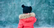 Stire din Social : Lecții cu mâinile înghețate. Copii ținuți în frig la Școala nr. 30 din Constanța