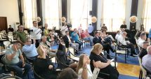 Stire din Politică-Administrație : Consilierii județeni, convocați în ședință de Florin Mitroi. Peste 25 de proiecte, pe ordinea de zi
