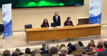 Stire din Cultură-Educație : La prima ședință a noului inspector școlar general, directorii au murmurat. „Cine conduce, de fapt?”