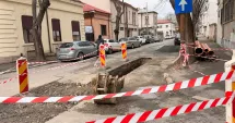 Stire din Social : Străzi peticite și pline de pietriș în centrul Constanței. Locuitorii reclamă lucrări neterminate
