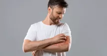Stire din Sănătate : Alimente care ameliorează urticaria. Ce să eviți și ce să adaugi în farfurie