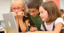 Stire din Cultură-Educație : Școala românească, reinventată de pandemie! "Învățăm din mers, deoarece este o situație specială"
