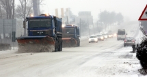 Stire din Eveniment : Cât de pregătite sunt autoritățile pentru iarna grea. "Se fură-n draci motorină!"
