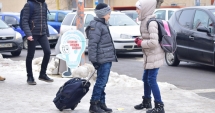 Stire din Cultură-Educație : Acuzații grave din cauza manualelor auxiliare. "Cadrul didactic bagă în buzunar discountul!"