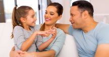 Stire din Social : Zeci de constănţeni îşi doresc să înfieze copii. Câte proceduri de adopție au fost deschise anul trecut