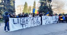 Stire din Eveniment : Nu puteți voi protesta cât putem noi amenda! Crește numărul amenzilor date seară de seară!