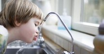 Apă de la robinet sau apă îmbuteliată? Cazuri de intoxicații acute cu nitrați