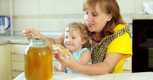 Mierea, interzisă copiilor până la un an. Poate provoca o boală devastatoare