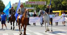 Stire din Cultură-Educație : Spectacol impresionant la Constanța cu dans, călăreți și luptători turco-tătari
