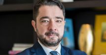 Stire din Cultură-Educație : Avocații vin la catedră, pentru a preda cultura legalității. "Iar rezultatul e deja spectaculos"