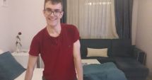 Stire din Social : Succes pentru un tânăr din Agigea: învață să meargă, după o viață într-un scaun rulant!