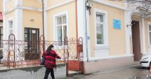 Stire din Social : Casa Judeţeană de Asigurări de Sănătate, sat fără câini! L-a văzut cineva pe director?