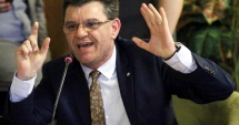 Stire din Eveniment : Polițiștii, duși cu zăhărelul? "Salariile vor scădea, este doar o diversiune!"