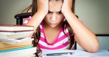 Stire din Cultură-Educație : Corvoada elevului "corporatist". Reclamații și experimente