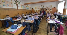 Stire din Cultură-Educație : Cum va arăta noul an școlar. Elevii au pierdut, la negocieri, o săptămână de vacanță