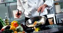 Stire din Eveniment : Afacere de familie cu diplome false, la Constanța. Cât costa să devii bucătar sau drujbar peste noapte