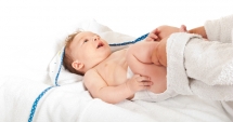 Stire din Sănătate : Displazia de șold la bebeluși: cauze, diagnosticare și tratament