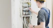 Stire din Economie : Acționarii Electrica au aprobat fuziunea companiilor de distribuție și a celor de servicii de grup