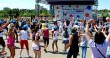 Stire din Social : Toată lumea la start, astăzi, în Mamaia. Caravana "Mișcarea face bine@ a ajuns la Constanța