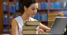 Stire din Cultură-Educație : "Pacostea" examenelor online, la facultățile din Constanța. "A fost foarte stresant"