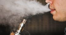 Stire din Eveniment : Țigările electronice și cele care încălzesc tutunul ar putea fi interzise în localuri. "Au efecte nocive"