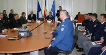 Stire din Eveniment : Garda de Coastă, între migrație ilegală, misiuni internaționale și... șosete contrafăcute
