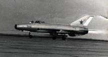 Stire din Eveniment : "Avea doar un singur gând: să aducă avionul la aterizare. Așa cum era.  În flăcări"